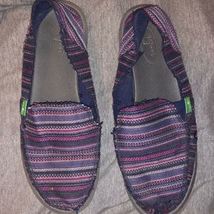 Sanuk Sidewalk Surfers